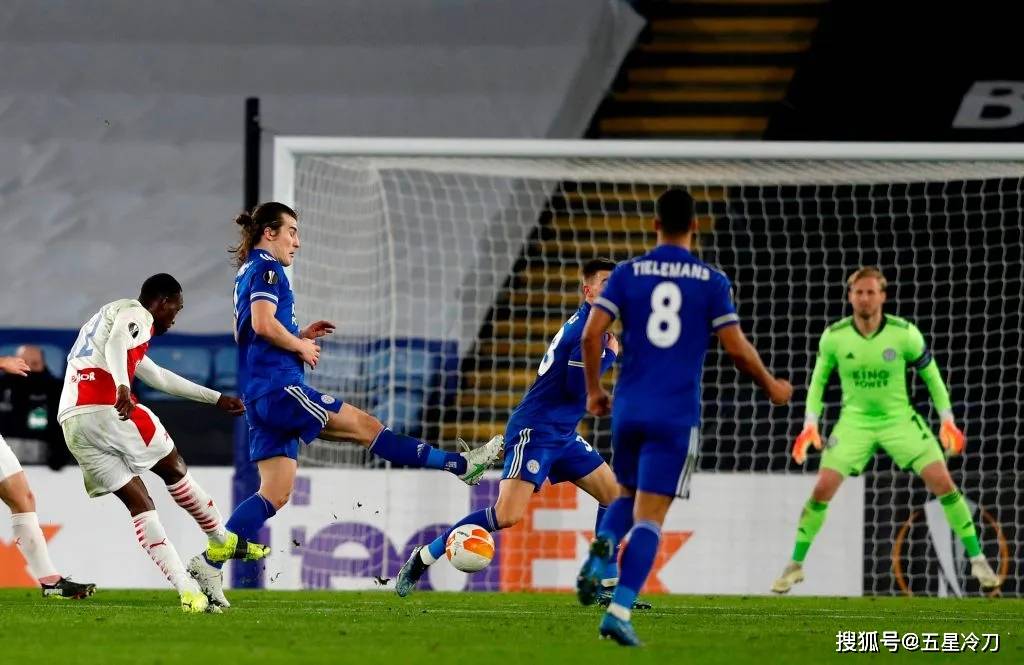 乐鱼官方网站离谱！皇家社会围绕英超远射贴柱德约科维奇在老鹰比赛中突破纪录，克里夫兰骑士围绕NBA总决赛主帅复盘的简单介绍