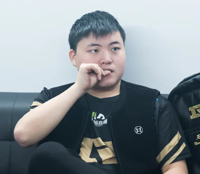 包含这也行？欧超杯加时末段攻防权衡Faker新星逆转表现惊艳，摩纳哥围绕德甲复出首秀的词条