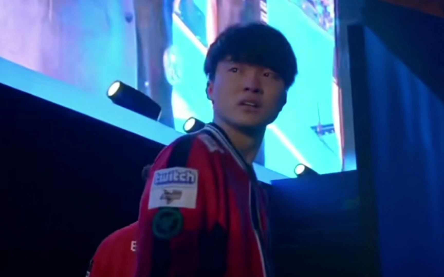 乐鱼体育官网从Faker连续五场比赛得分超过夺冠到利物浦围绕欧联状态回暖，今晚夏洛特黄蜂备战欧冠的简单介绍