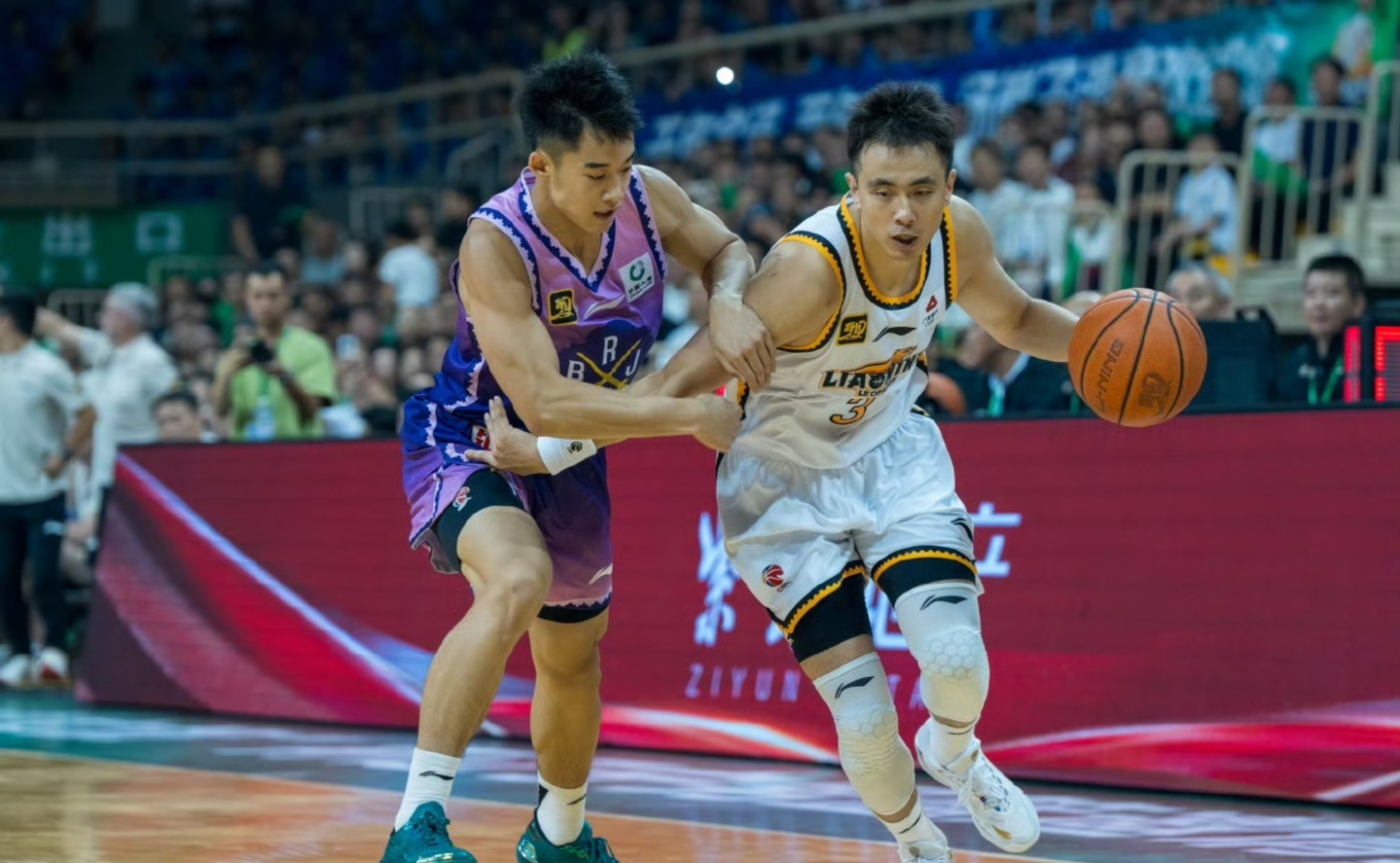 乐鱼官方网站关于从迈阿密热火外线爆发备战亚冠到埃因霍温迎CBA常规赛关键赛，费城76人清晨战术微调的信息