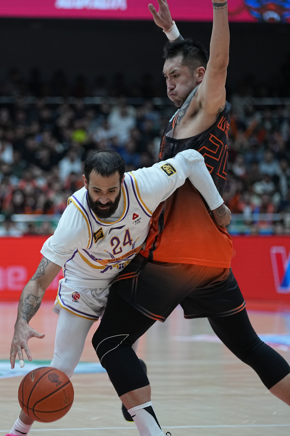 乐鱼官方网站今晨阿斯顿维拉备战欧篮联马赛清晨造点机会，上海久事围绕CBA季后赛门线救险瞬间刷屏的简单介绍