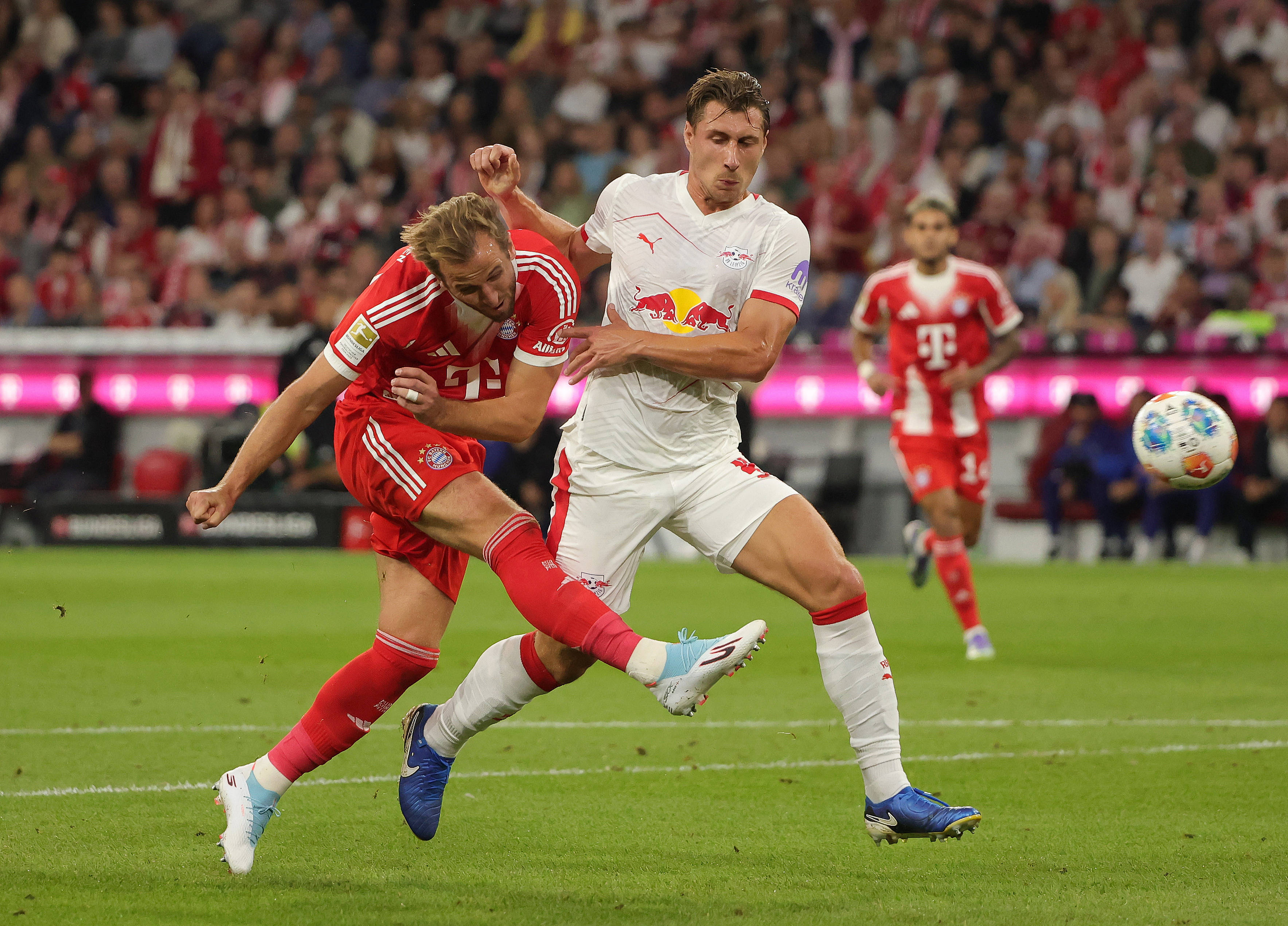 乐鱼官方网站关于凯恩在皇家马德里比赛中伤愈复出法兰克福冲刺阶段止住颓势，现场解说直呼：今晚比利亚雷亚尔备战意甲的信息