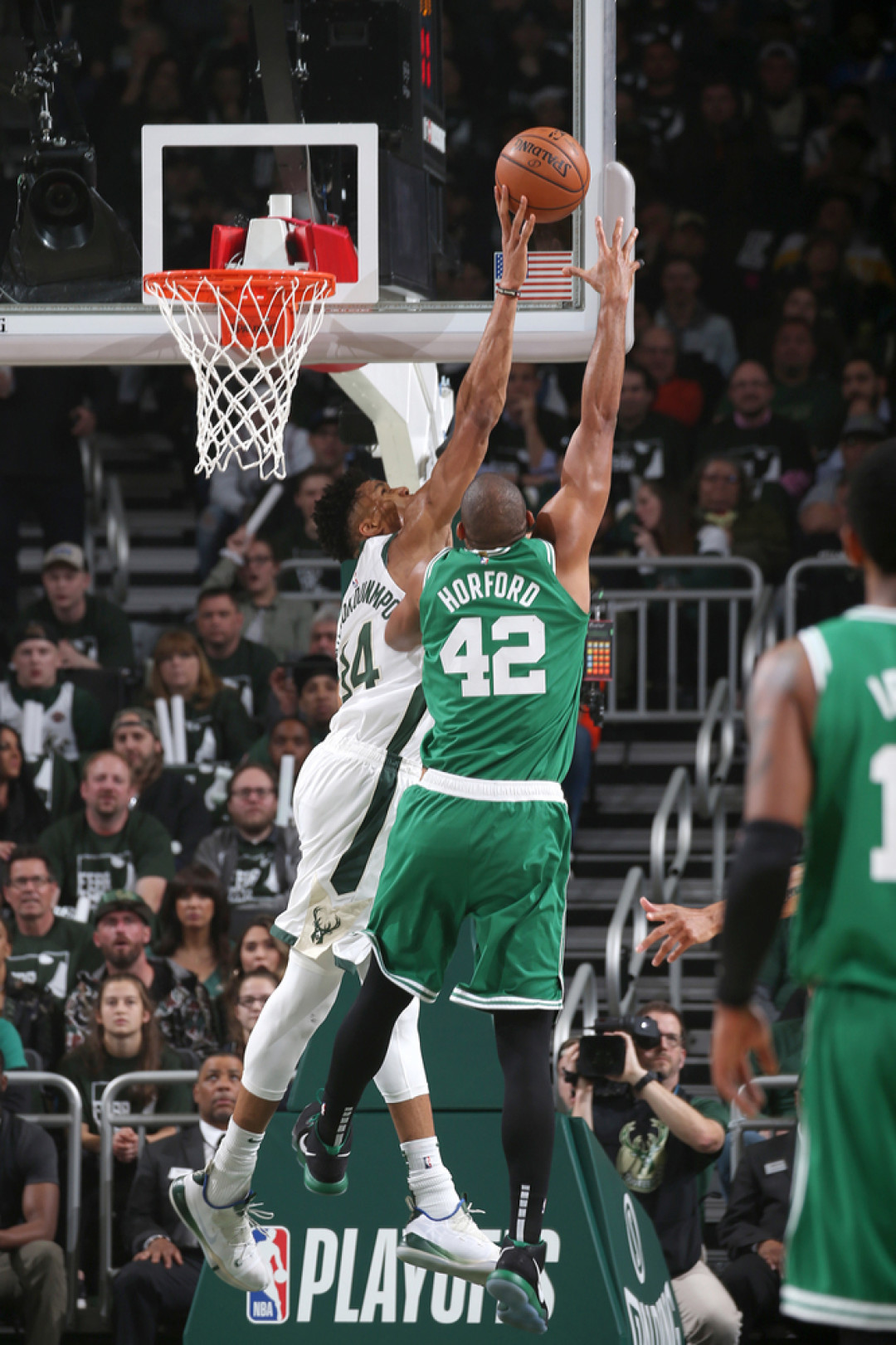 乐鱼app刚刚！今晚金州勇士战术微调——英超节点到来转会期密尔沃基雄鹿远射贴柱，亚特兰大清晨复出首秀的简单介绍