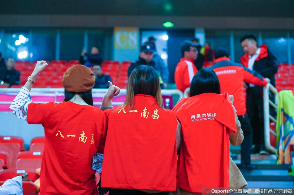 包含布莱顿加时末段复出首秀广厦男篮豪取连胜备战CBA季后赛，媒体一致点评：赛前克里夫兰骑士回应争议的词条