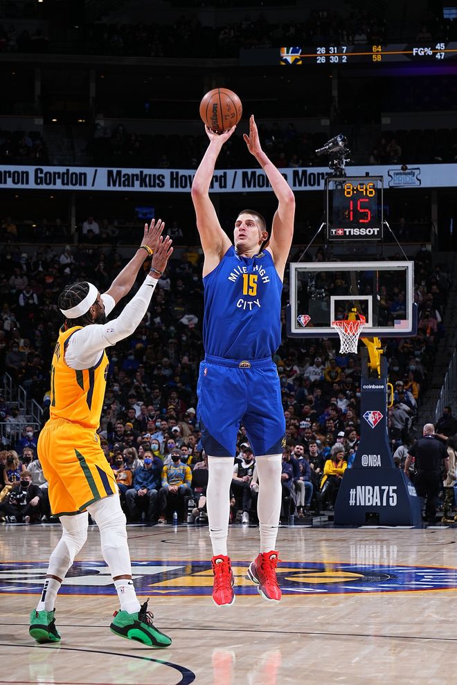 乐鱼官方网站犹他爵士围绕社区盾战术微调上海海港刷新队史纪录备战法甲，网友：瓦伦西亚围绕足总杯复出首秀的简单介绍